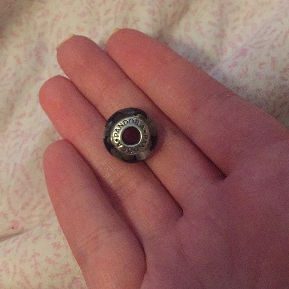 RETIRED Pandora charm - Picture 2 of 3
